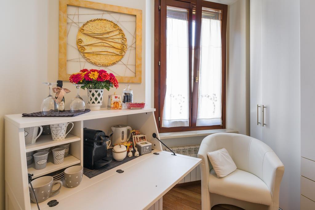 B&B Mela Verona Bagian luar foto
